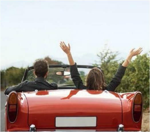 Jeune conducteur au volant de sa première voiture - Assurance auto jeune conducteur MAGA Assurances